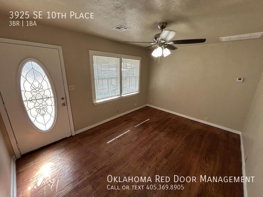 3925 Se 10th Pl - Photo 3 of 7