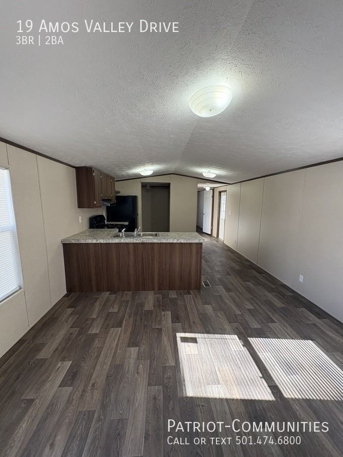 19 Amos Valley Dr - Photo 3 of 12