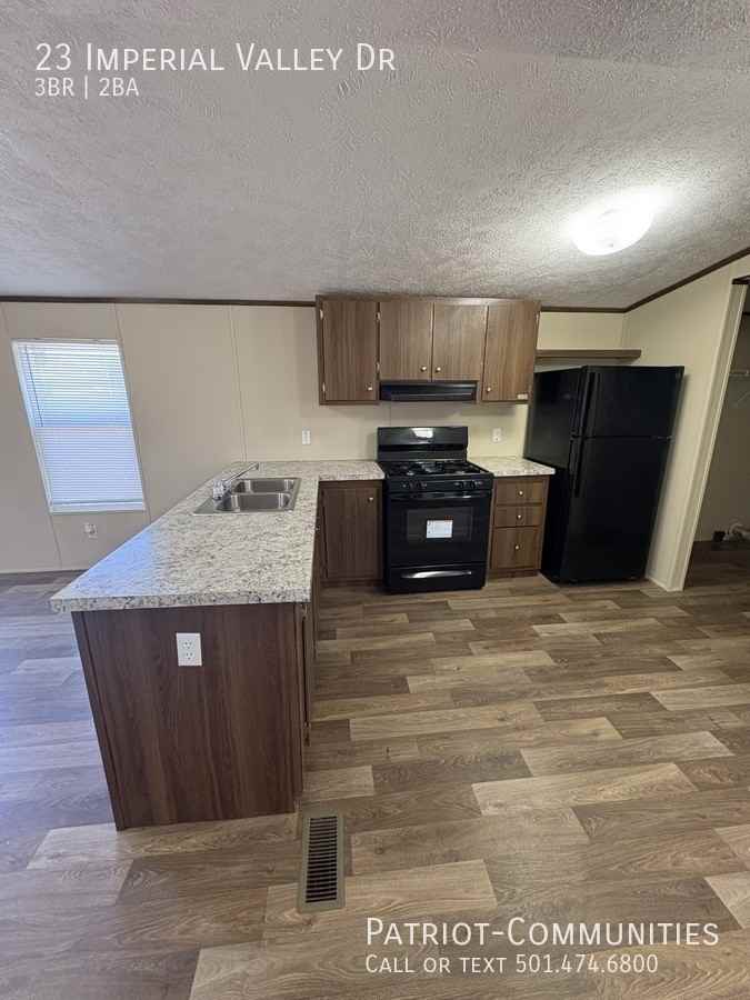 23 Imperial Valley Dr - Photo 4 of 12