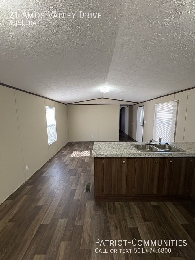 21 Amos Valley Dr - Photo 5 of 11