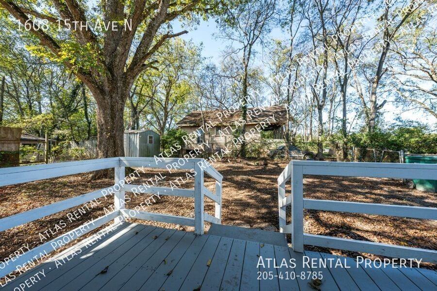 1608 15th Ave N - Photo 5 of 30