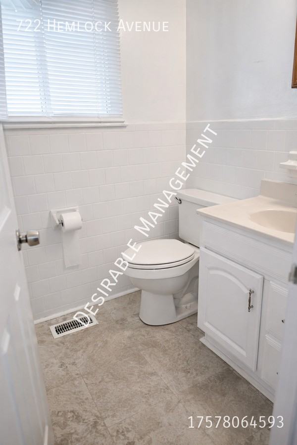 722 Hemlock Ave - Photo 3 of 9