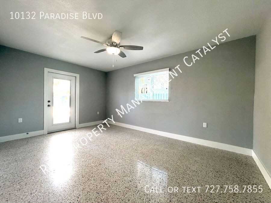 10132 Paradise Blvd - Photo 6 of 16