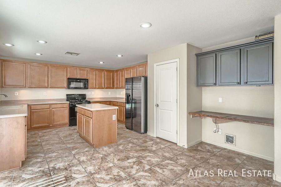 10427 Wildflower Gully St - Photo 6 of 34