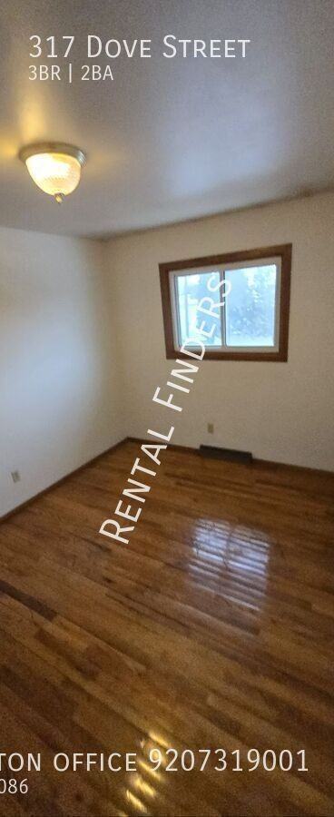 317 Dove St - Photo 3 of 7