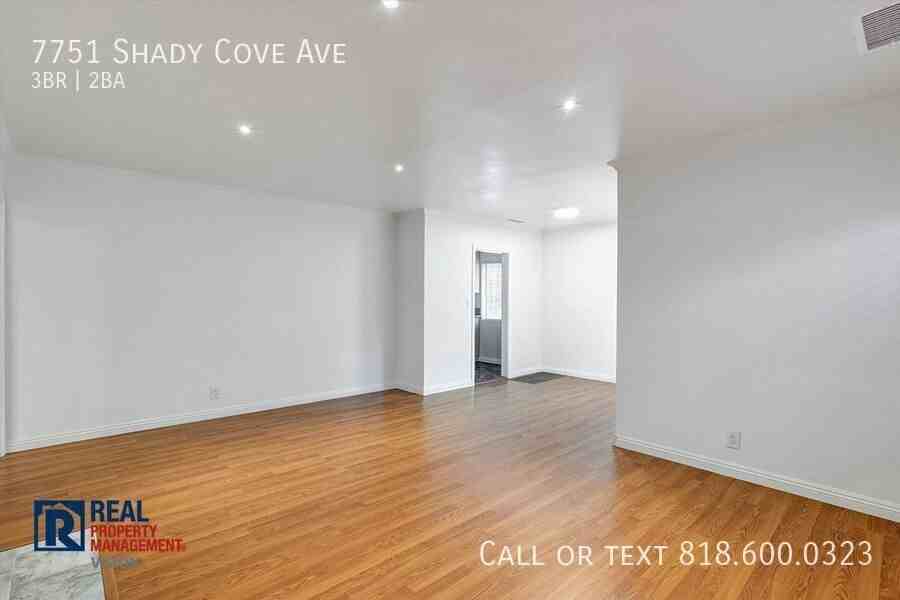 7751 Shady Cove Ave - Photo 6 of 32