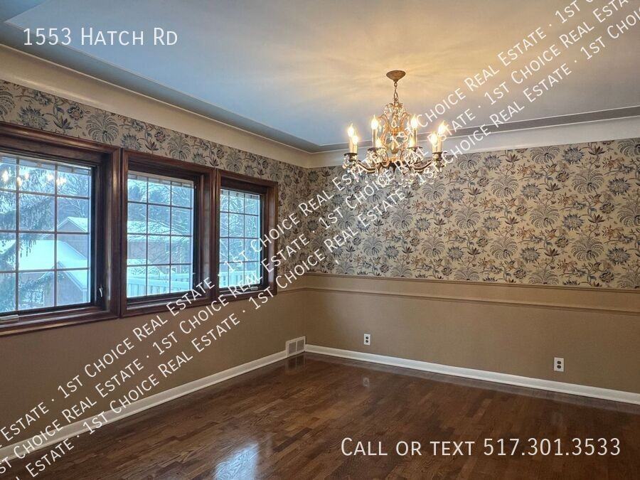 1553 Hatch Rd - Photo 7 of 29