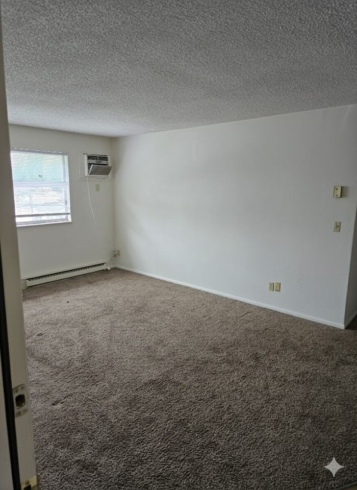 4644 Burkhardt Ave - Photo 6 of 9