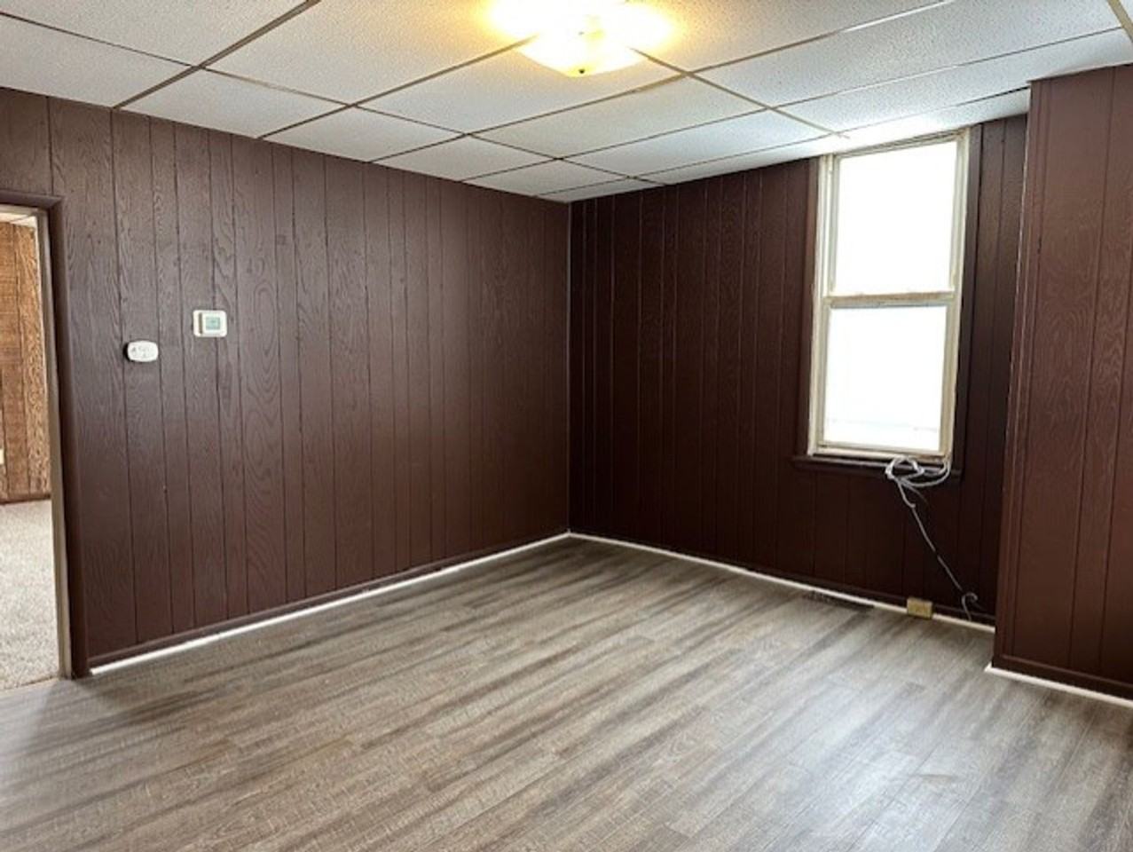 330 S 4th St - Photo 2 of 9