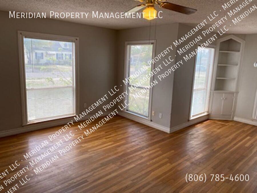 2420 30th St - Photo 5 of 13