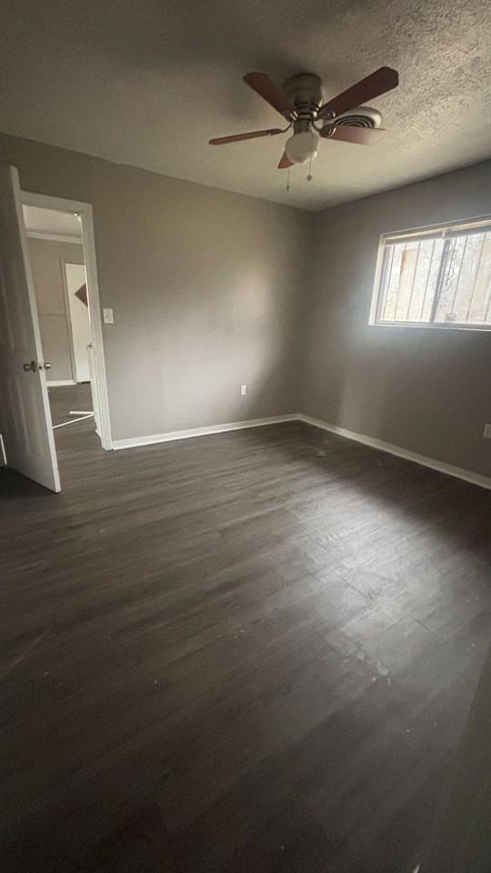 147 Strafford St - Photo 6 of 7