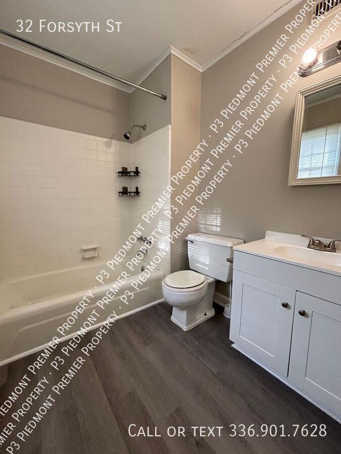 32 Forsyth St - Photo 3 of 7