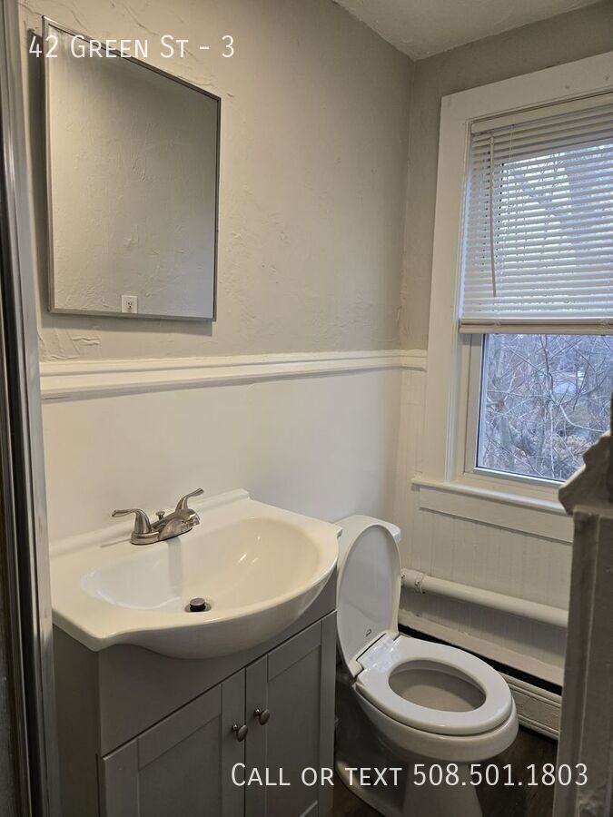 42 Green St #3 - Photo 3 of 8