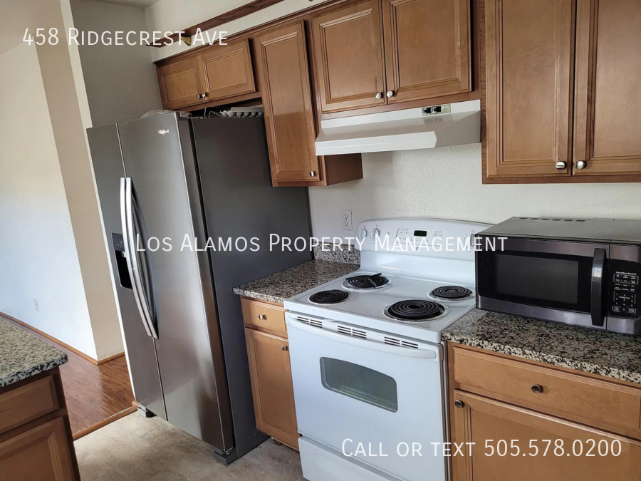 458 Ridgecrest Ave - Photo 4 of 15