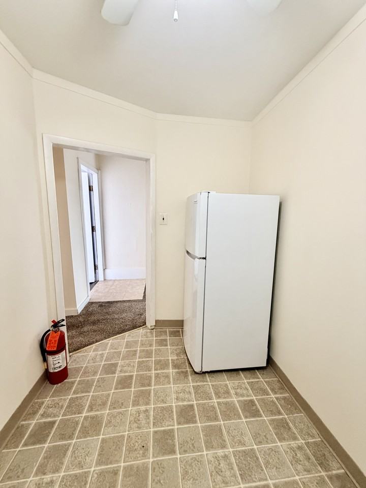 8921 Frankford Ave #3C - Photo 4 of 16