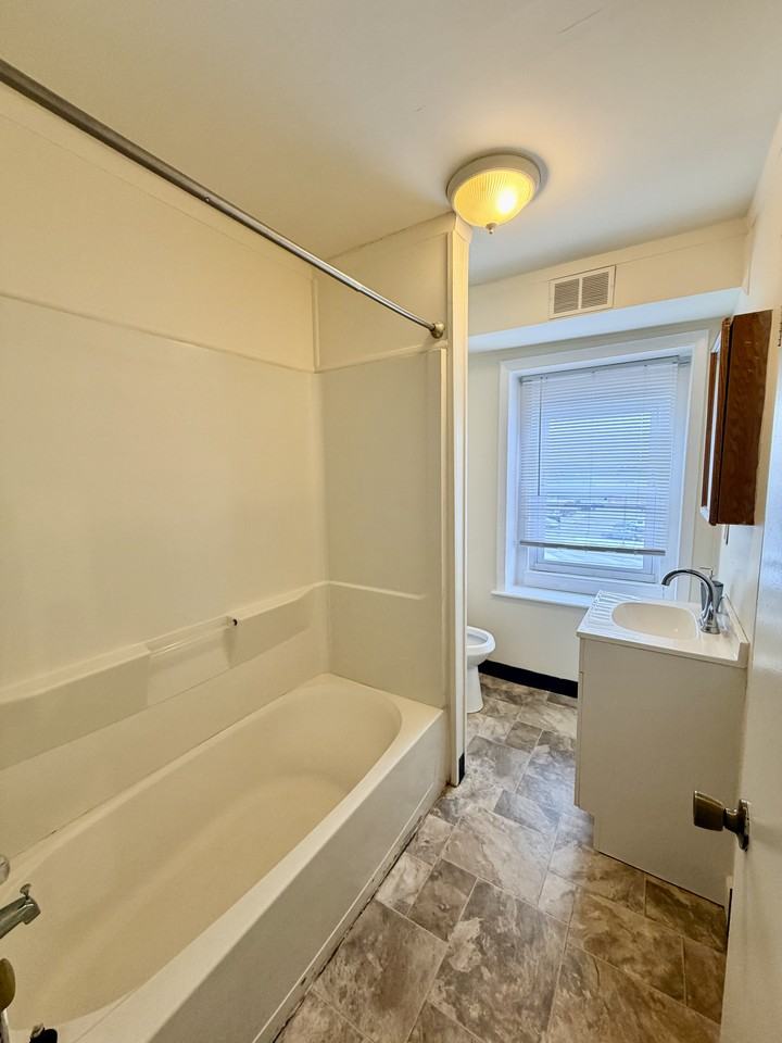 8921 Frankford Ave #3C - Photo 6 of 16
