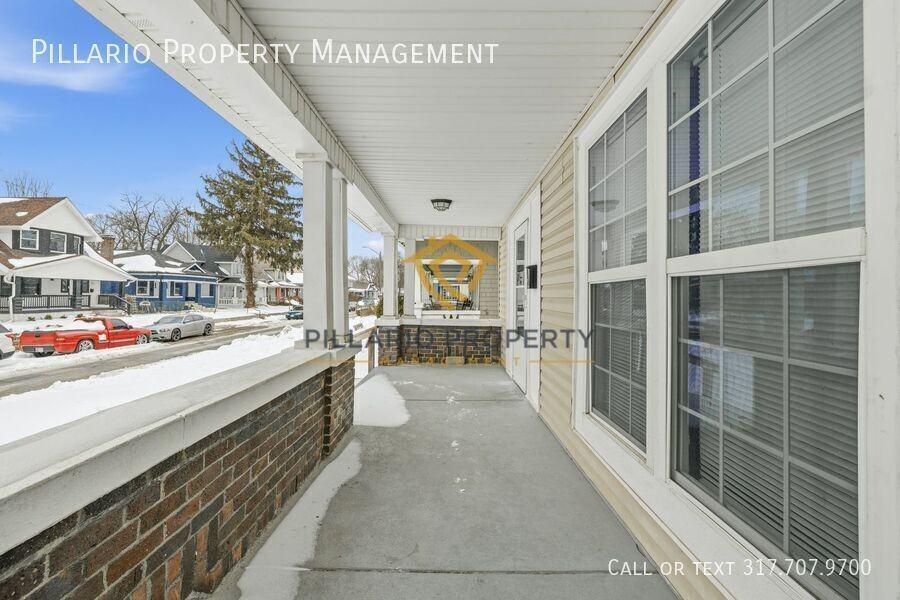 3625 N Kenwood Ave - Photo 2 of 24