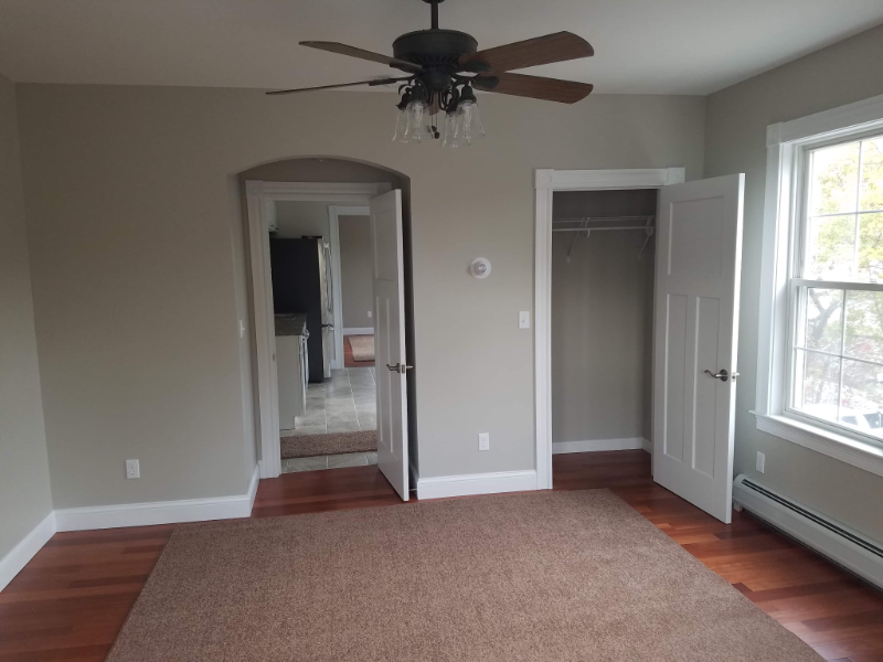 127 Bartlett St - Photo 6 of 19