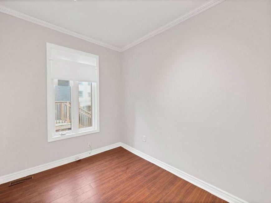 Unit #4 - 208 Wilson Street - Photo 2 of 9