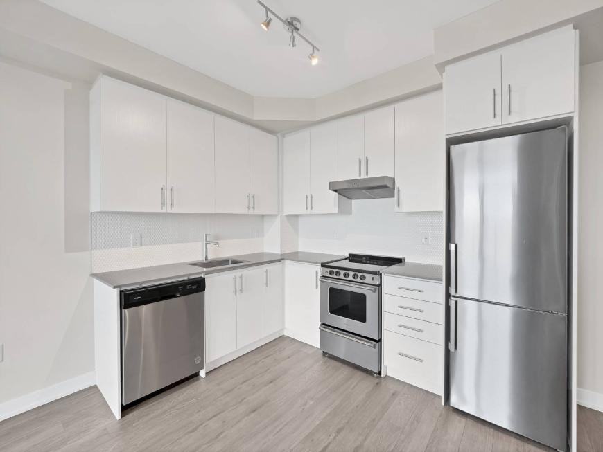 Unit #824 - 212 King William Street - Photo 6 of 10