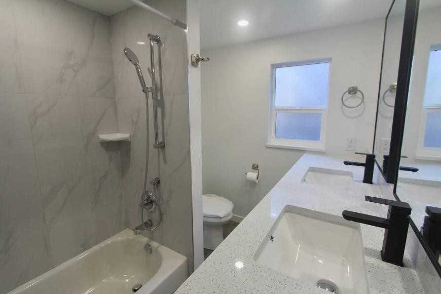 2406 8th Ave W - Photo 7 of 10