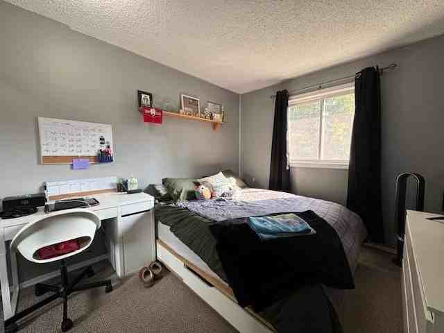 125 Sekura Cres - Photo 2 of 8