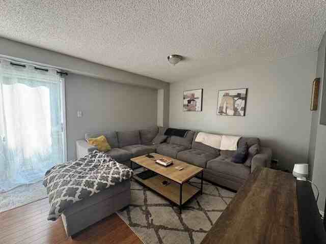 125 Sekura Cres - Photo 6 of 8