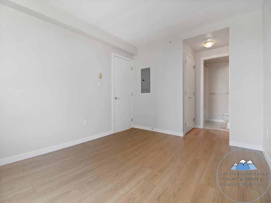 2979 Glen Dr - Photo 6 of 9