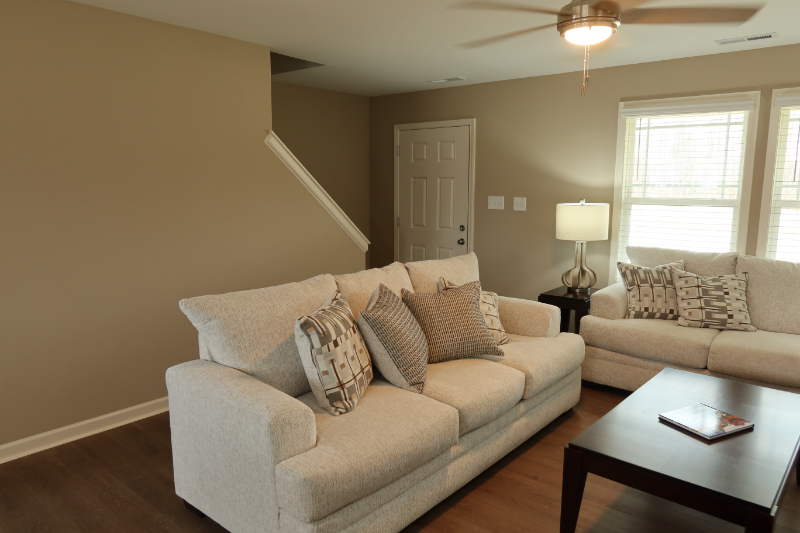 212 Tuscany Cir - Photo 3 of 20