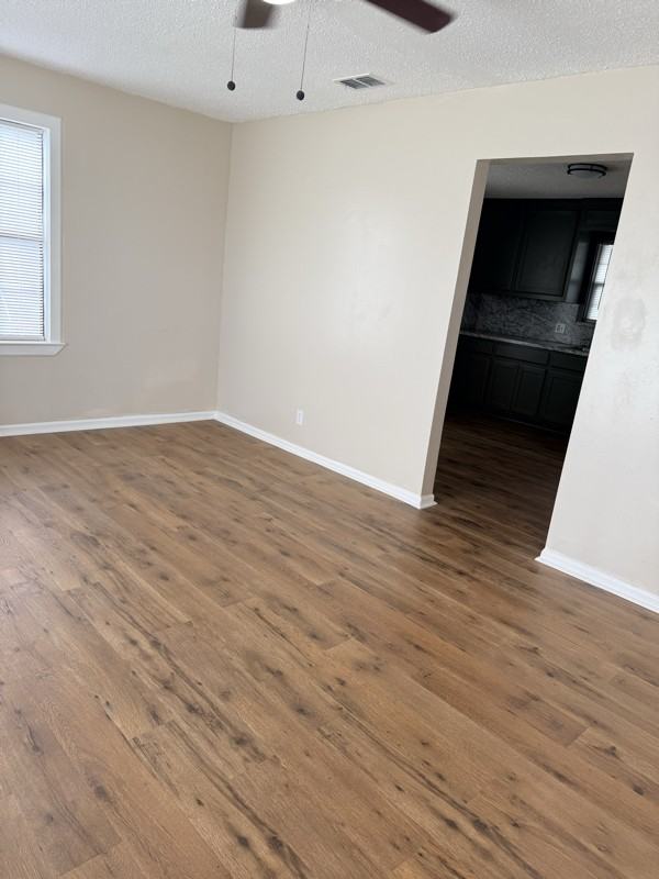 414 W Ball St - Photo 2 of 7