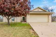 208 Pearl Dr - Photo 1 of 1