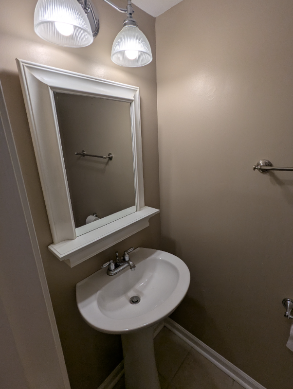 7813 Provincetown Dr - Photo 4 of 20