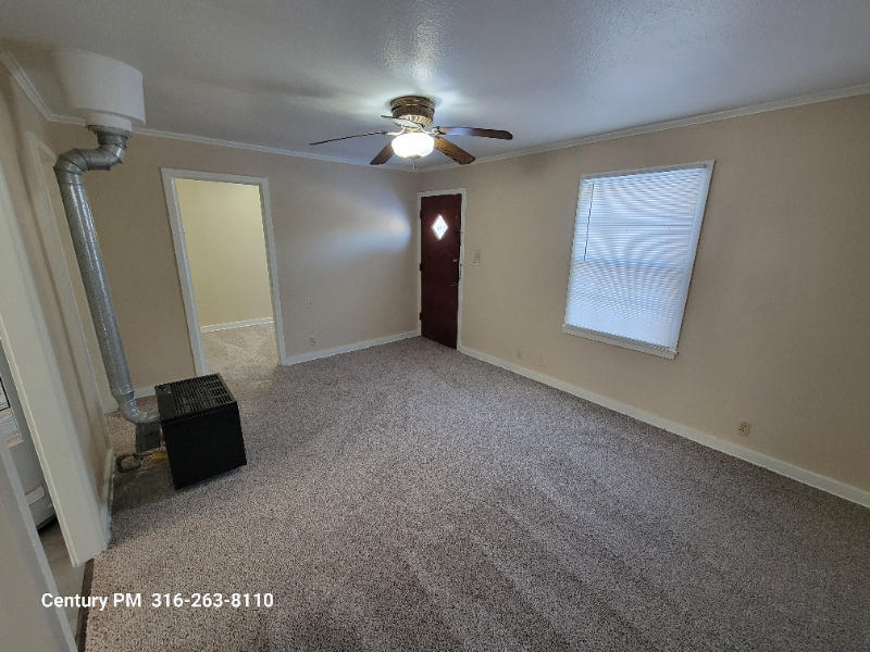 4011 E Whitney Ln - Photo 3 of 20