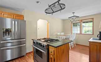 featured image of 1540 Carlton Way