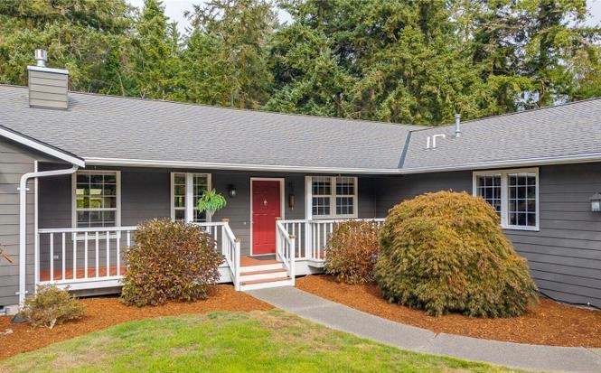 1540 Carlton Way - Photo 3 of 6