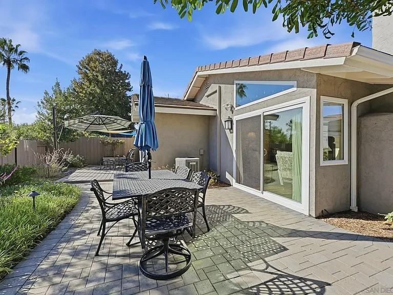 1859 Hill Top Ln - Photo 4 of 23