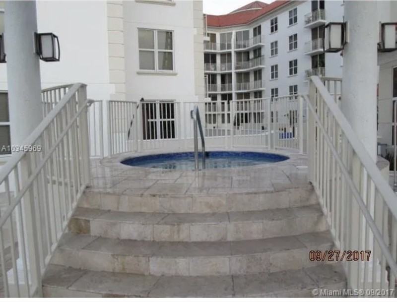 2030 S Douglas Rd #716