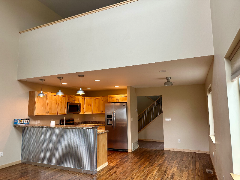 1719 Euclid Ave - Photo 3 of 18