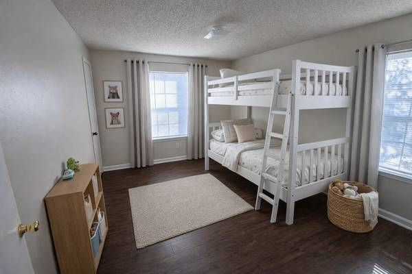 330 Commonwealth Cir - Photo 7 of 9