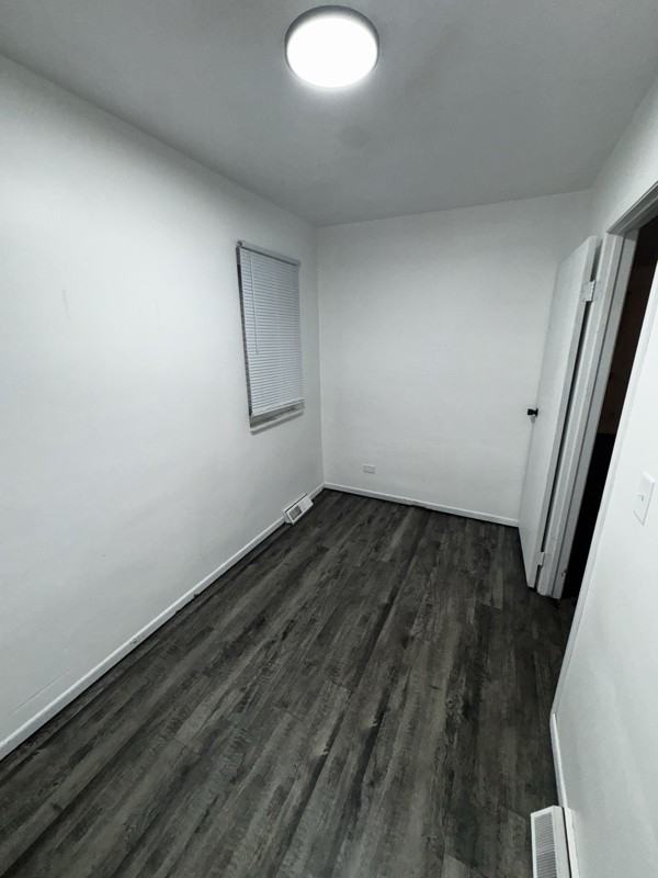 2219 Woodford St - Photo 4 of 7