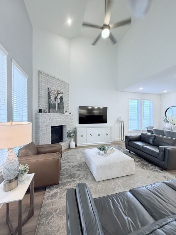 1712 Homestead Way - Photo 3 of 23