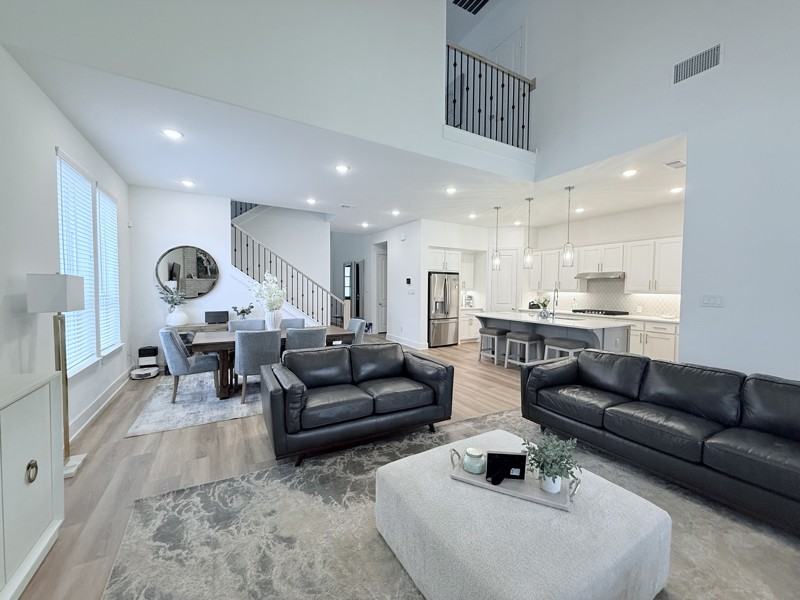 1712 Homestead Way - Photo 4 of 23