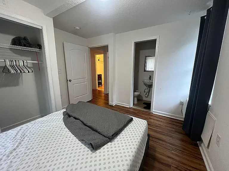 702 Mitchell Dr - Photo 5 of 8