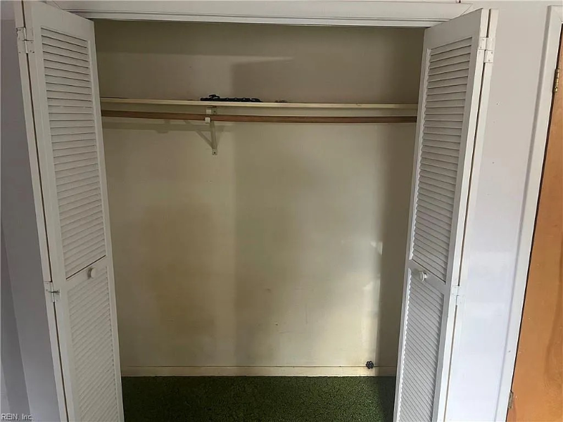 73 Colombia Dr - Photo 3 of 11