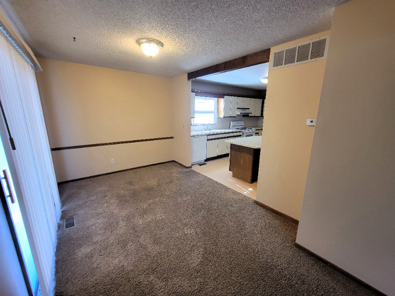 2348 S Capri Ln - Photo 5 of 17