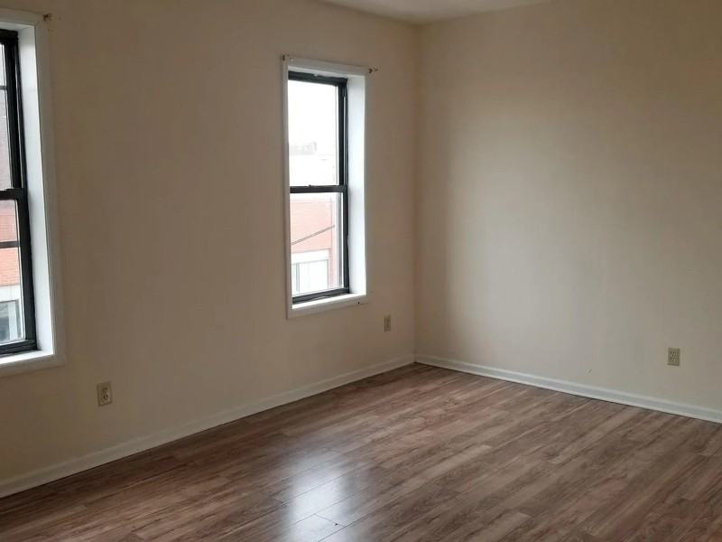 182 Ferry St #3B - Photo 4 of 5