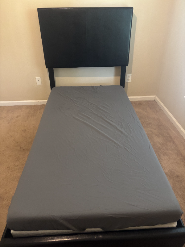 1 Golden Hawk Way - Photo 7 of 9