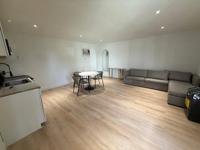 4105 Poinsett St #1 - Photo 2 of 5