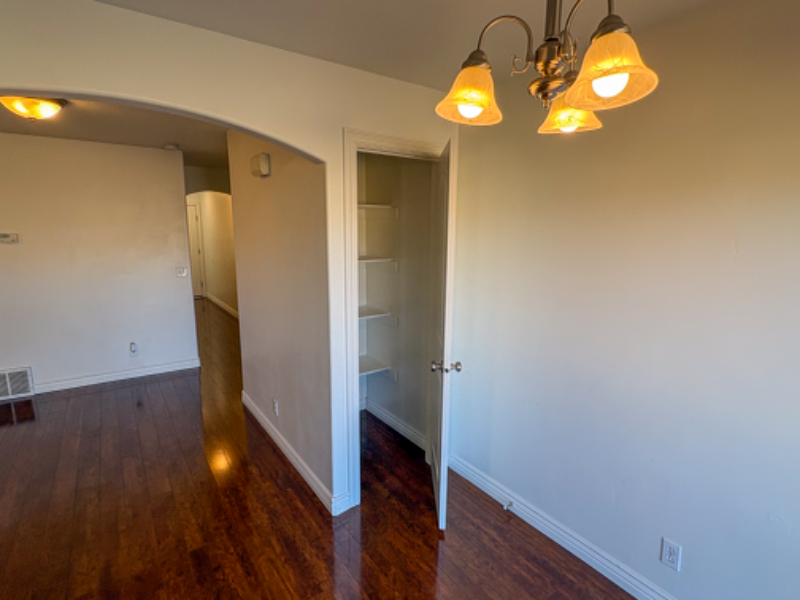 652 W Pimlico Dr - Photo 7 of 20