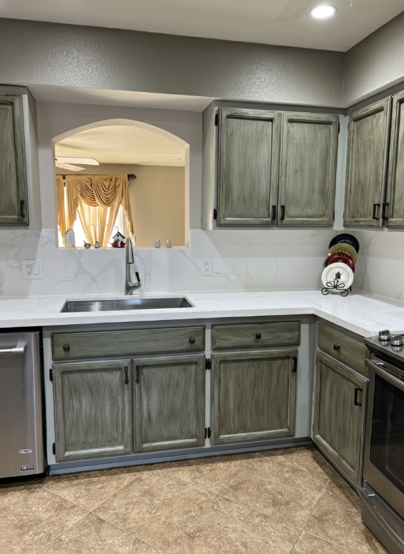 2789 W 31st St - Photo 2 of 7